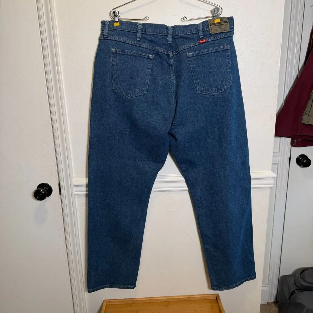Wrangler Premium Quality Mens Jeans 40x32 Blue Straight Leg Denim 5 Pocket